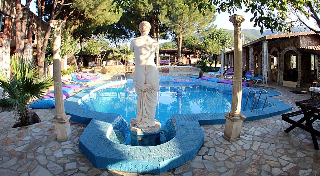 Atillas Getaway Selçuk Exterior photo