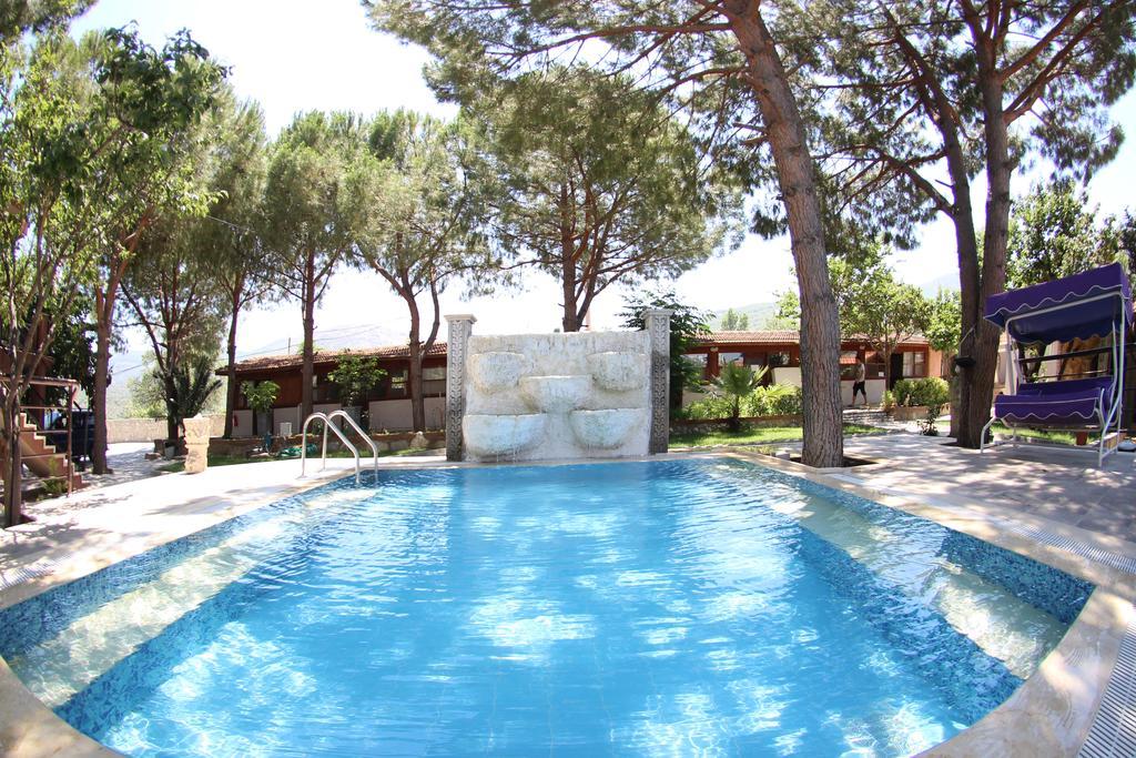 Atillas Getaway Selçuk Exterior photo