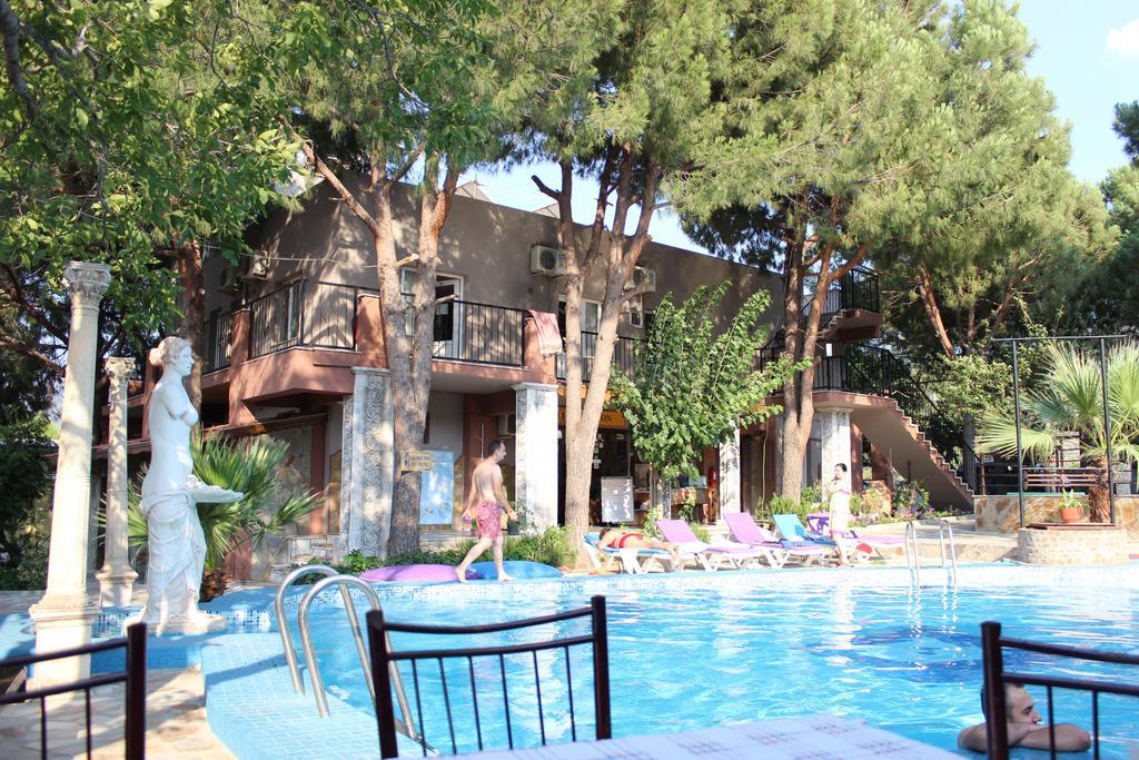 Atillas Getaway Selçuk Exterior photo