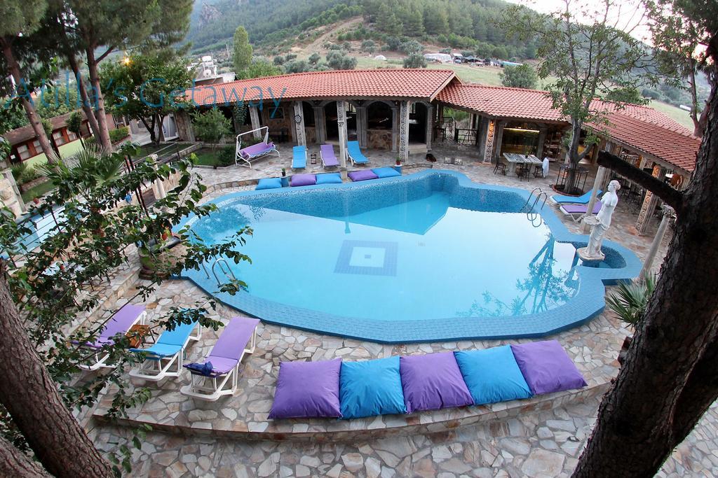 Atillas Getaway Selçuk Exterior photo