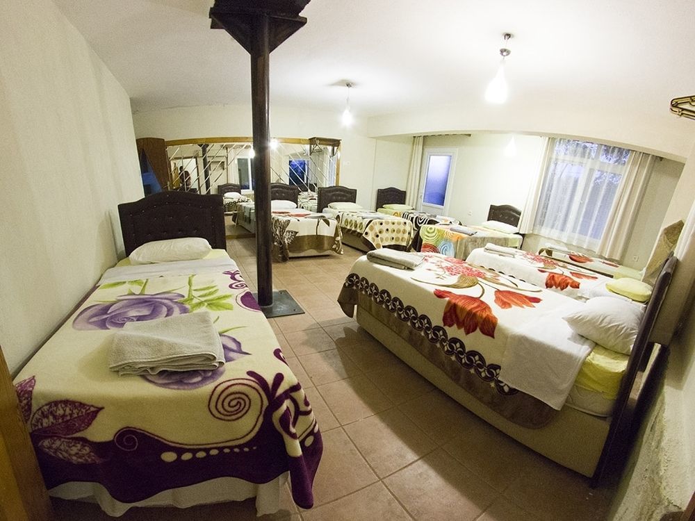Atillas Getaway Selçuk Exterior photo
